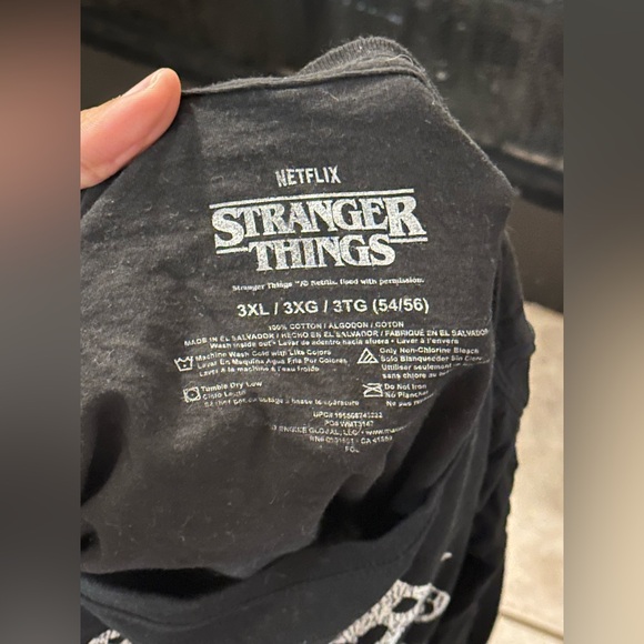 Stranger things tee - Picture 3 of 3